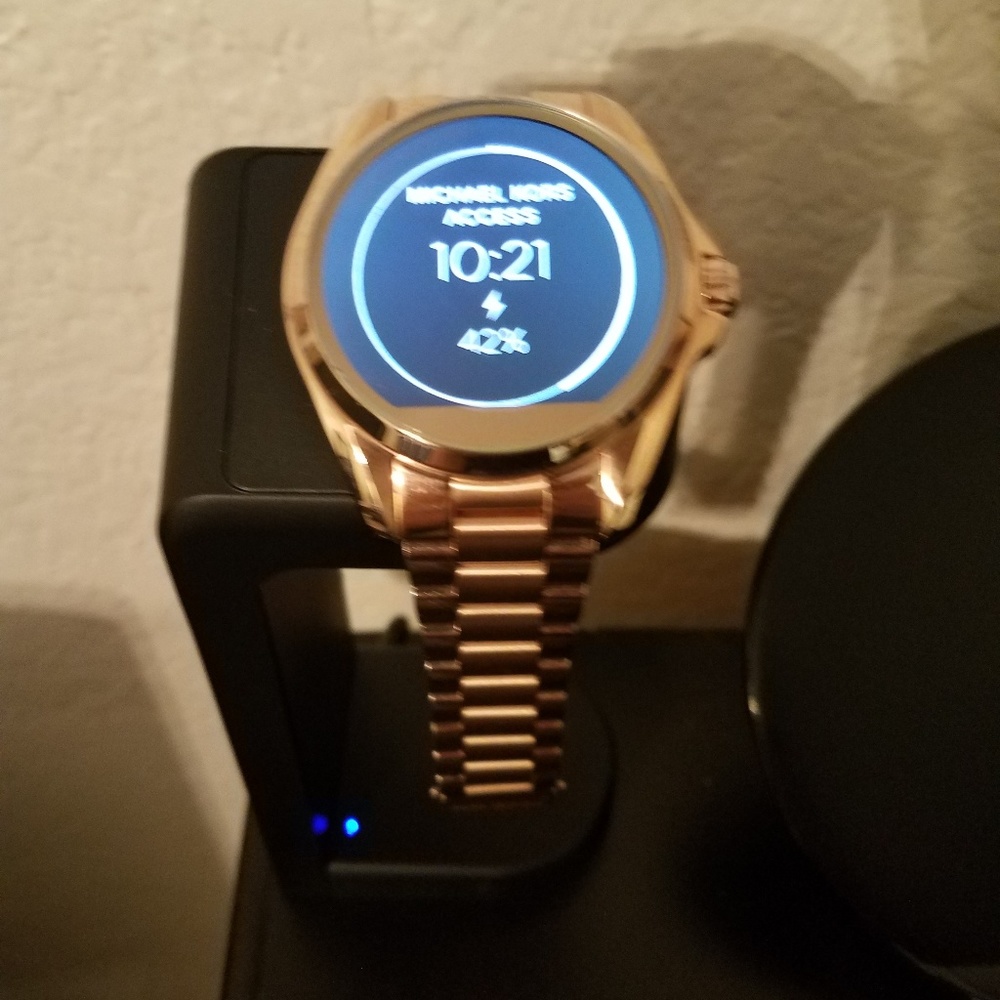 SOLD 🔴Michael Kors smart watch